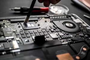 Read more about the article Laptop Mati Sendiri? Ini Cara Mengatasinya